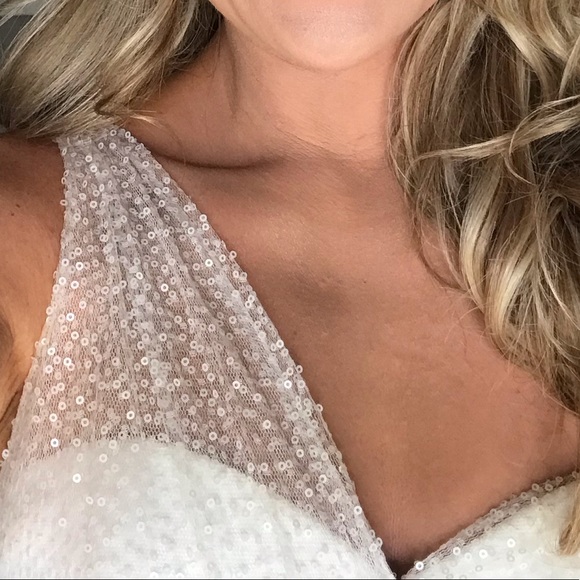 White sequined, one shoulder gown - Picture 5 of 13